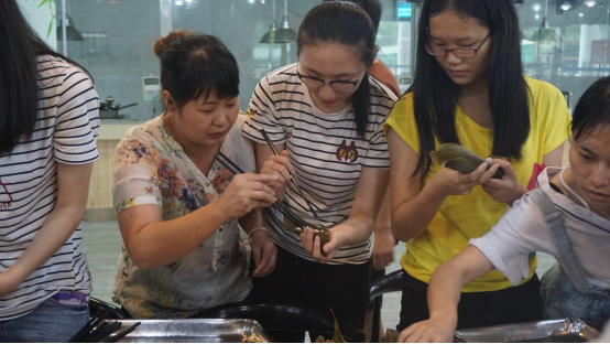 说明: //wztv.66wz.com/pic/003/005/082/00300508239_eadc21f2.png